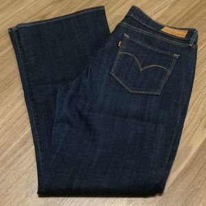Women’s Levi’s Jeans